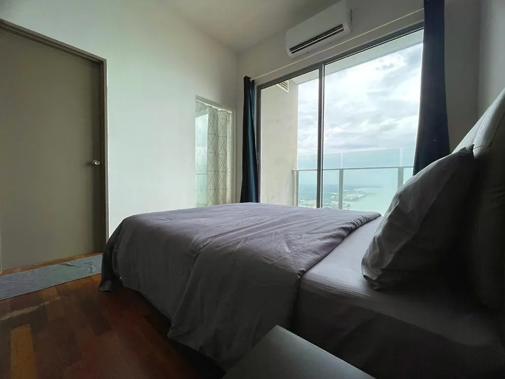 Silverscape,Res -- Seaview -- 5Pax Apartment Malacca